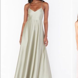 Show me your mumu - faith maxi - medium - moss green luxe satin